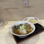 定食や・中華そば 代一元 - 