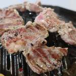 炭火ジンギスカン いい田屋 - 生ラム