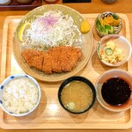 うんの - 平日限定ランチメニューのとんかつセット