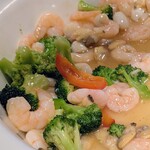 ブッフェダイニング ケッヘル - シーフード塩炒め