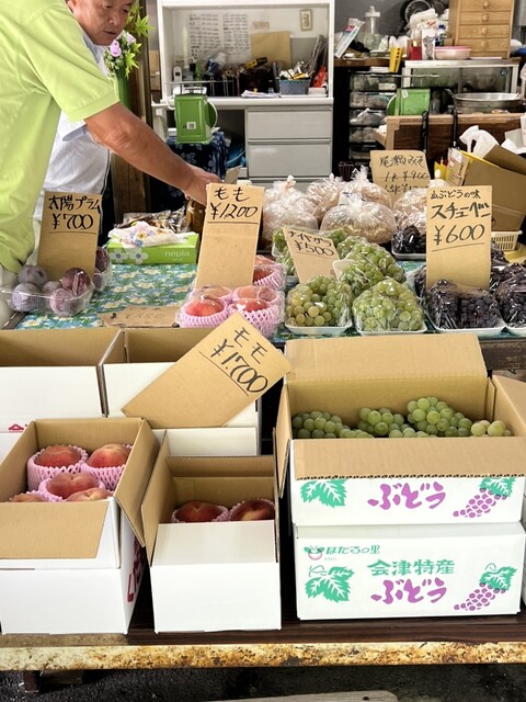 直売　おおもも - 七ケ岳登山口（売店）の写真