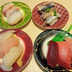 回転寿司やまと 袖ヶ浦駅前店 - 時計回りに地魚3貫　鮮魚3貫　青魚3貫　まぐろ3貫