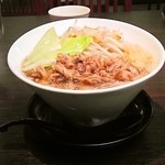 Buta Sanchi - 豚ダブル（太麺）７８０円