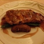 クイーン・アリス - スペイン産イベリコ豚の網焼き マスタード風味