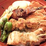 溜池 酉玉 - <'14/10/16撮影>限定 串焼丼 1100円 のつくね、レバー、笹身、焼鳥、長葱、しし唐、温泉玉子