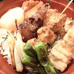 溜池 酉玉 - <'14/10/16撮影>限定 串焼丼 1100円 のつくね、レバー、笹身、焼鳥、長葱、しし唐、温泉玉子