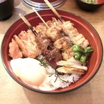 溜池 酉玉 - <'14/10/16撮影>限定 串焼丼 1100円 のつくね、レバー、笹身、焼鳥、長葱、しし唐、温泉玉子