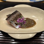 鮨旬美西川 - 秋刀魚の炙り