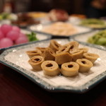 趙楊 - 乾物湯葉の戻し、大根（紫キャベツの汁で）