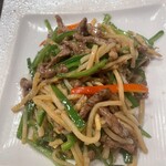 餃子酒飯 大阪王 - 青椒肉絲　素材　油の量　味付け　速さ　ピカイチ