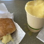 Tex Drive In & Restaurant - 2025年9月マラサダとスムージー