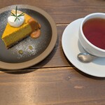 コーヒーとおやつの店 アンドモア - 