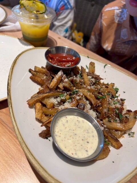 Monkeypod Kitchen Ko Olina, Oahu （モンキーポッド・キッチン