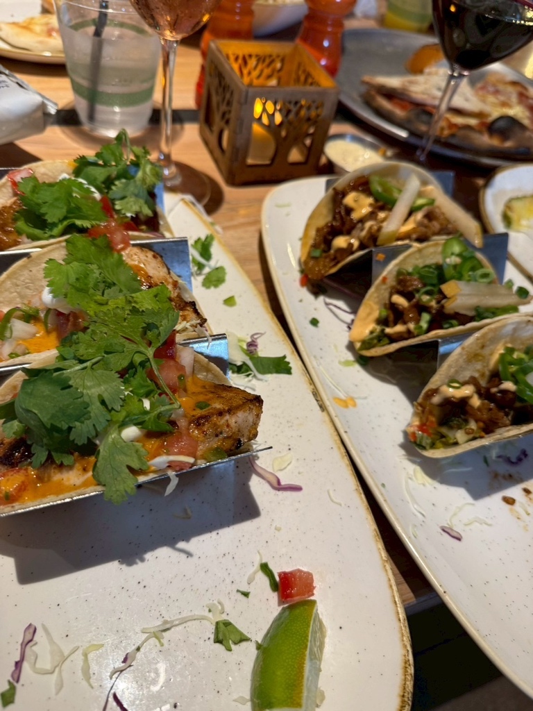 写真 : Monkeypod Kitchen Ko Olina, Oahu （モンキーポッド・キッチン