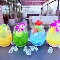 RED ROOM rooftop & grill - 