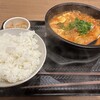 カルビ丼とスン豆腐専門店 韓丼 山科店