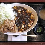 中華食堂 よしだ屋 - 料理写真:唐揚げマーボー飯（ご飯大盛り）