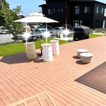 コンテナカフェ - テラス席もありました。