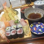 魚屋直営すし食堂 魚まる - 