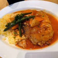 LE PORTIER Par Aux Delices de dodine Toranomon - メイン(鶏もも肉のバスク風煮込み) 202509