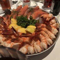 ロウリーズ・ザ・プライムリブ 恵比寿ガーデンプレイス店 -  ロウリーズ・ザ・プライムリブ 恵比寿ガーデンプレイス店 -