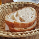 T.Y.HARBOR - パンはモチモチ