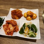 炭火焼肉 神楽 はなれ - 料理写真: