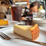 THE THREE LITTLE PIGS - 