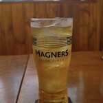 アイリッシュパブ ザ クルーラカーン - マグナーズ（氷入り）