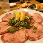 下鴨 大登龍 - タン塩は厚め