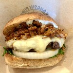 髙橋バーガー - プルドポークバーガー TPモッツァレラ、鹿肉パティ