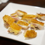 鳥長 - どうですか？この脂の色！旨みが凝縮されてます。