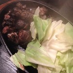 和鶏屋 - H.26.10.21.夜 百日鶏もも炙り炭火焼き 820円