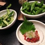 和鶏屋 - H.26.10.21.夜 枝豆 300円・チャンジャ 350円・やみつききゅうり 330円