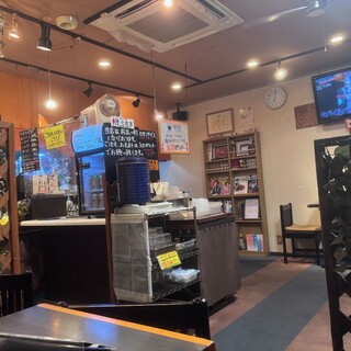 カレーや うえの_2