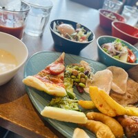 The lounge on the water - 