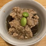 のみくいところ 尚 - お通し。ナスとひき肉をつかったおひたし的な小鉢。