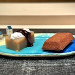 蒼菓 - 『お茶菓子』
      
      ・焼きたてのフィナンシェ
      ・栗の水羊羹
      ・佐賀嬉野の釜炒り抹茶のアイス
      （ベースの牛乳に同産地の玉露を甘みと旨みが出る温度でアンフュゼ）
