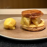 蒼菓 - 『デセール⑤』
      
      ・沖縄県産 完熟ゴールドバレルの焼きたてミルフィーユ
      中にクリームムースリーヌと、フレッシュのパッションフルーツ
      
      ・宮崎県産完熟マンゴーのソルベ（ライム果汁入り）