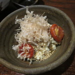 きはるの胡麻鯖や - ドライトマトと焼きなすの白和え