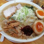 中華そば 朔望 - 綺麗ですね！