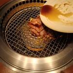 焼肉ホルモンうしごろ - とろけるロース