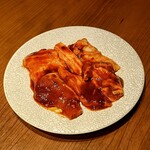 焼肉ホルモンうしごろ 銀座店 - 名物！ホルモン盛り合わせ　辛ダレ