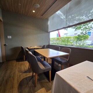 レストラン モソロ_2