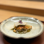 美会 - 佐渡島より黒鮑　パッタイ　そして、鮑の肝ソース