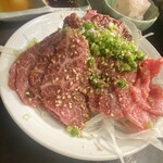 ヤキニク キナシ - 