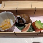 魚と炭と鉄板と ととと - メニューの最初