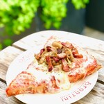 PIZZERIA SPONTINI - Margherita　TP  Funghi&Pancetta（マルゲリータTPキノコとパンチェッタ）