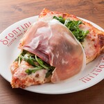 PIZZERIA SPONTINI - Margherita　TP  Prosciutto&Rucola（マルゲリータTP生ハム＆ルッコラ）