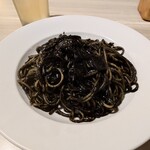 カプリチョーザ - イカスミ(レギュラー)、レモネード